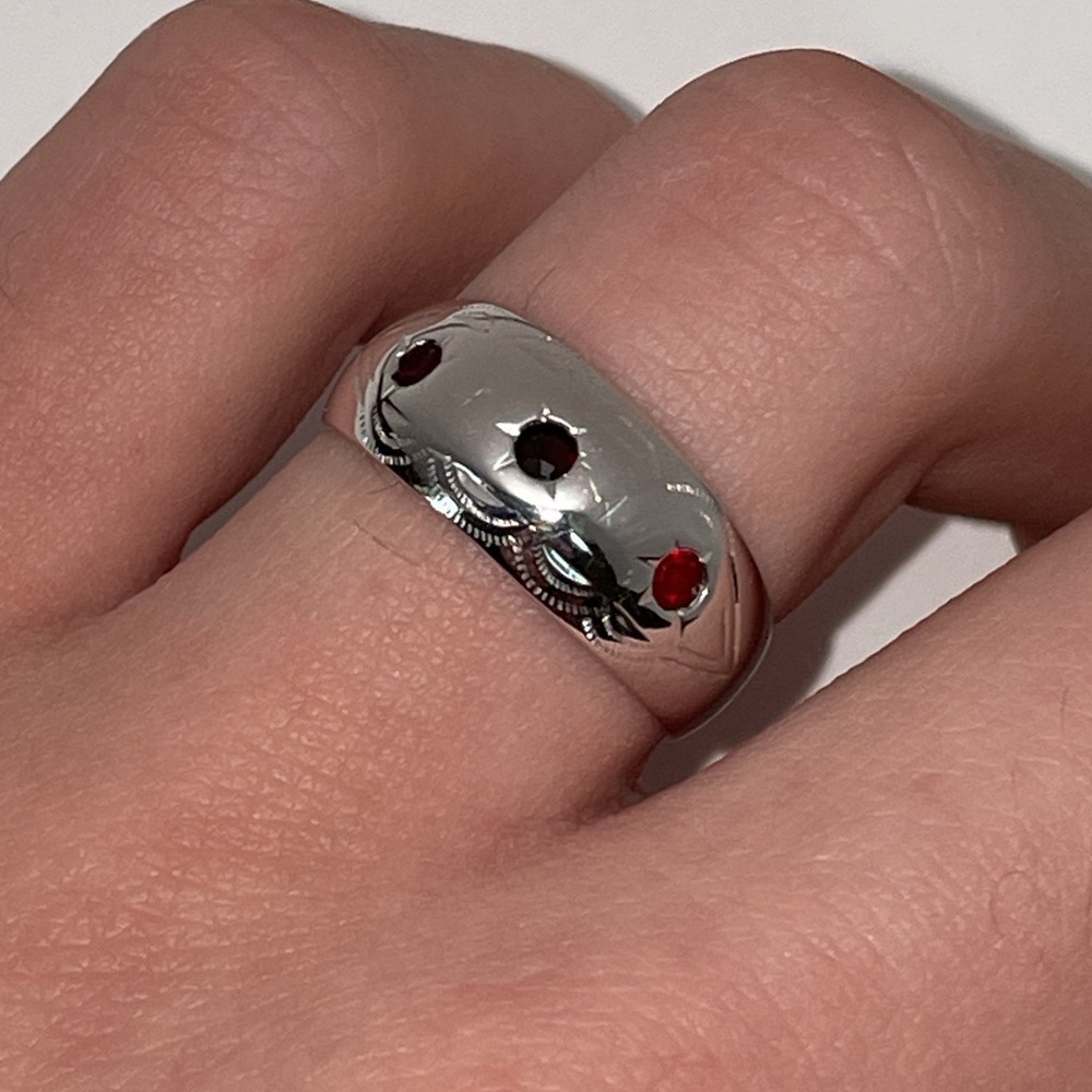 Solid 18K 750 Italy (not 14K) White Gold Red Gemstone Band Ring Vintage Antique - Picture 3 of 17